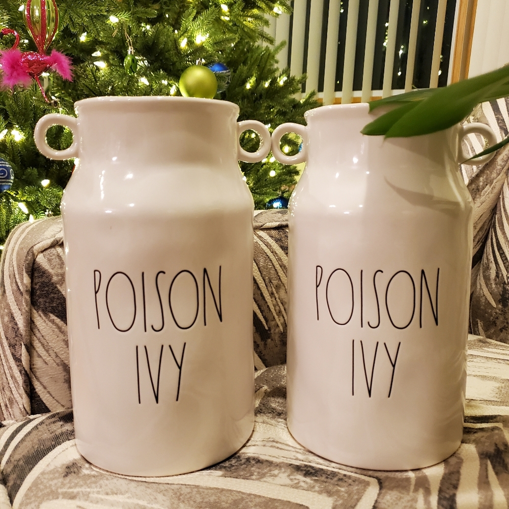 Rae Dunn Vase /Poison Ivy
